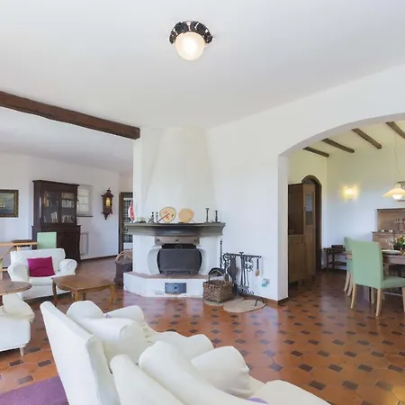 Lilla * Magazzini (Tuscany)