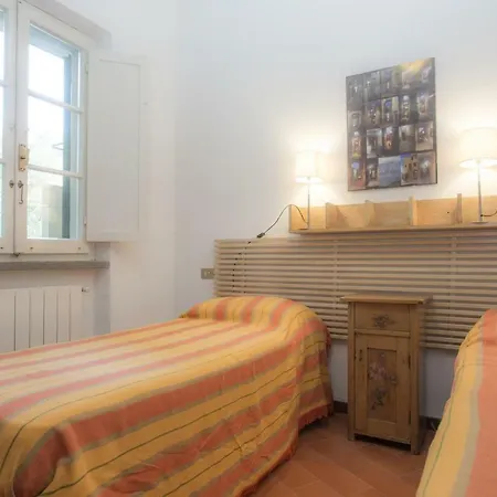 Lilla Magazzini (Tuscany)