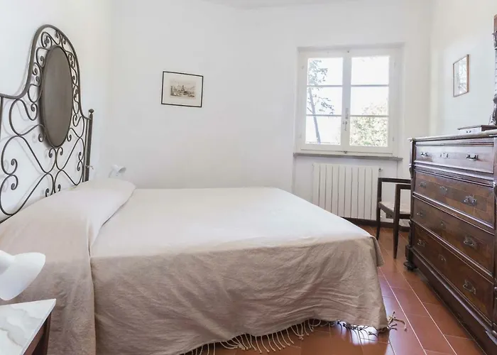 Lilla Magazzini (Tuscany)